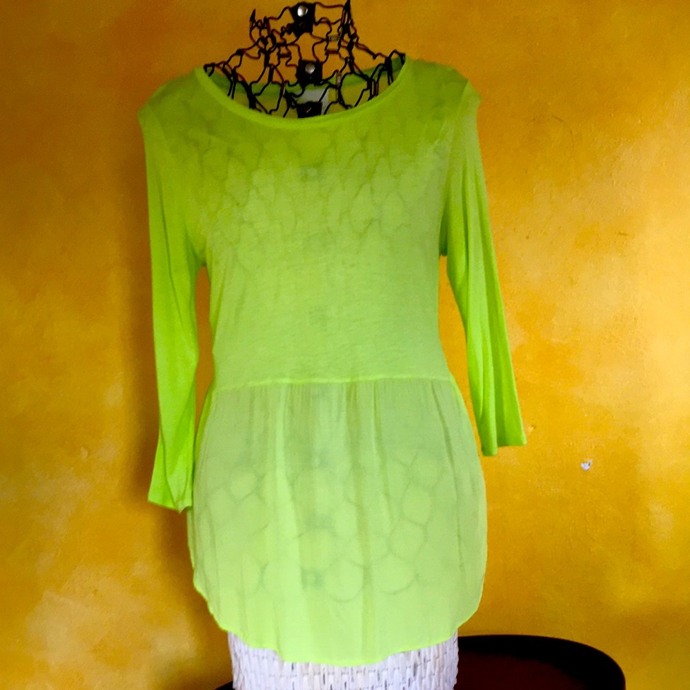 Two by Vince Camuto Lime GreenTunic Top
